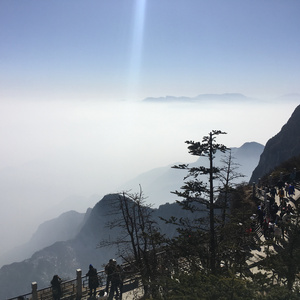 (H)-边潮喷边尿男男
