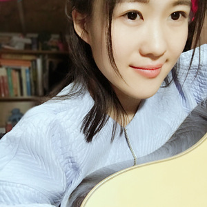 (H)-边潮喷边尿男男
